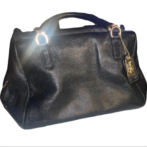 COACH PURSE. Super cute - Picture 15 of 15